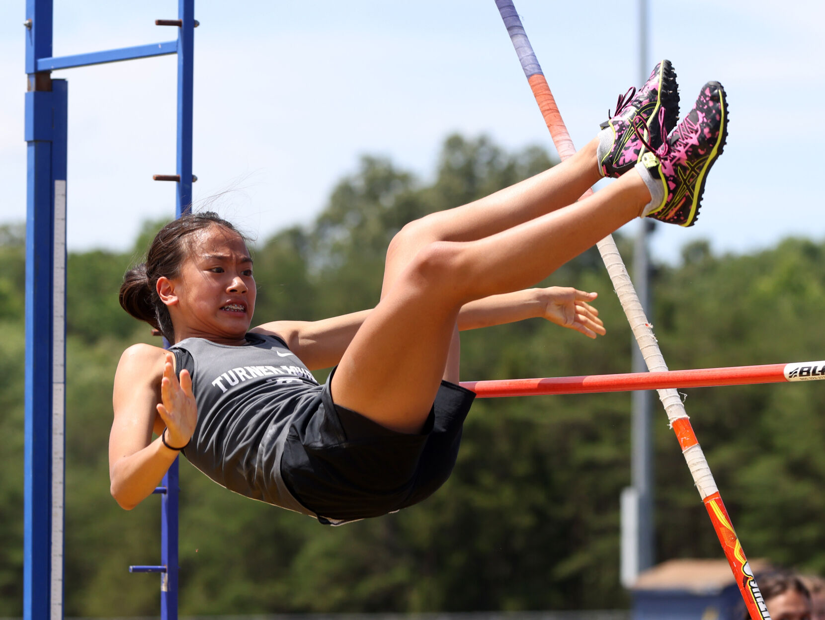 060821-cdp-sports-track667.JPG